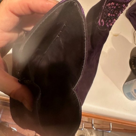 RARE! NWOT Moda di Fausto Purple Suede Sequin Heeled Ankle Boots. - Picture 8 of 10